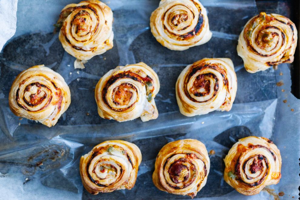CHEESE AND VEGEMITE SCROLLS