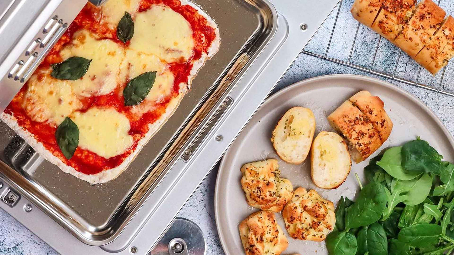 GLUTEN FREE PIZZA WITH GARLIC BREAD