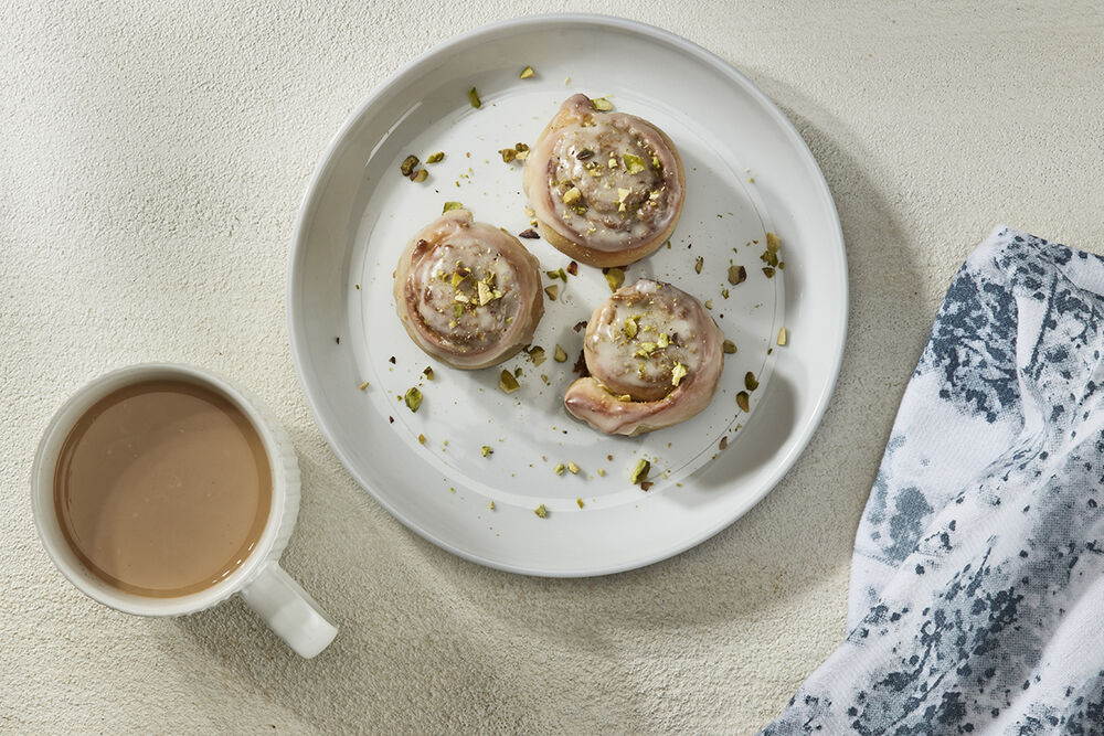 PISTACHIO SWIRL BUNS
