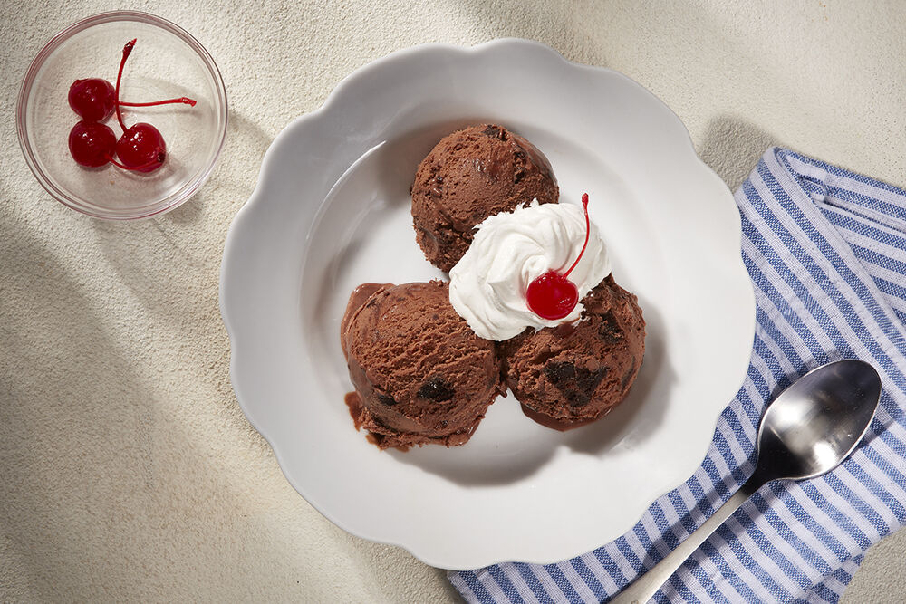 CHOCOLATE BROWNIE ICE CREAM
