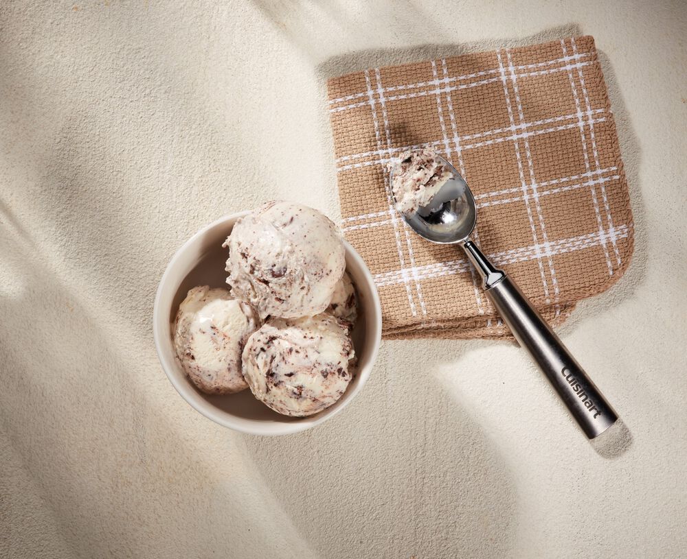 PEANUT BUTTER COOKIE ICE CREAM