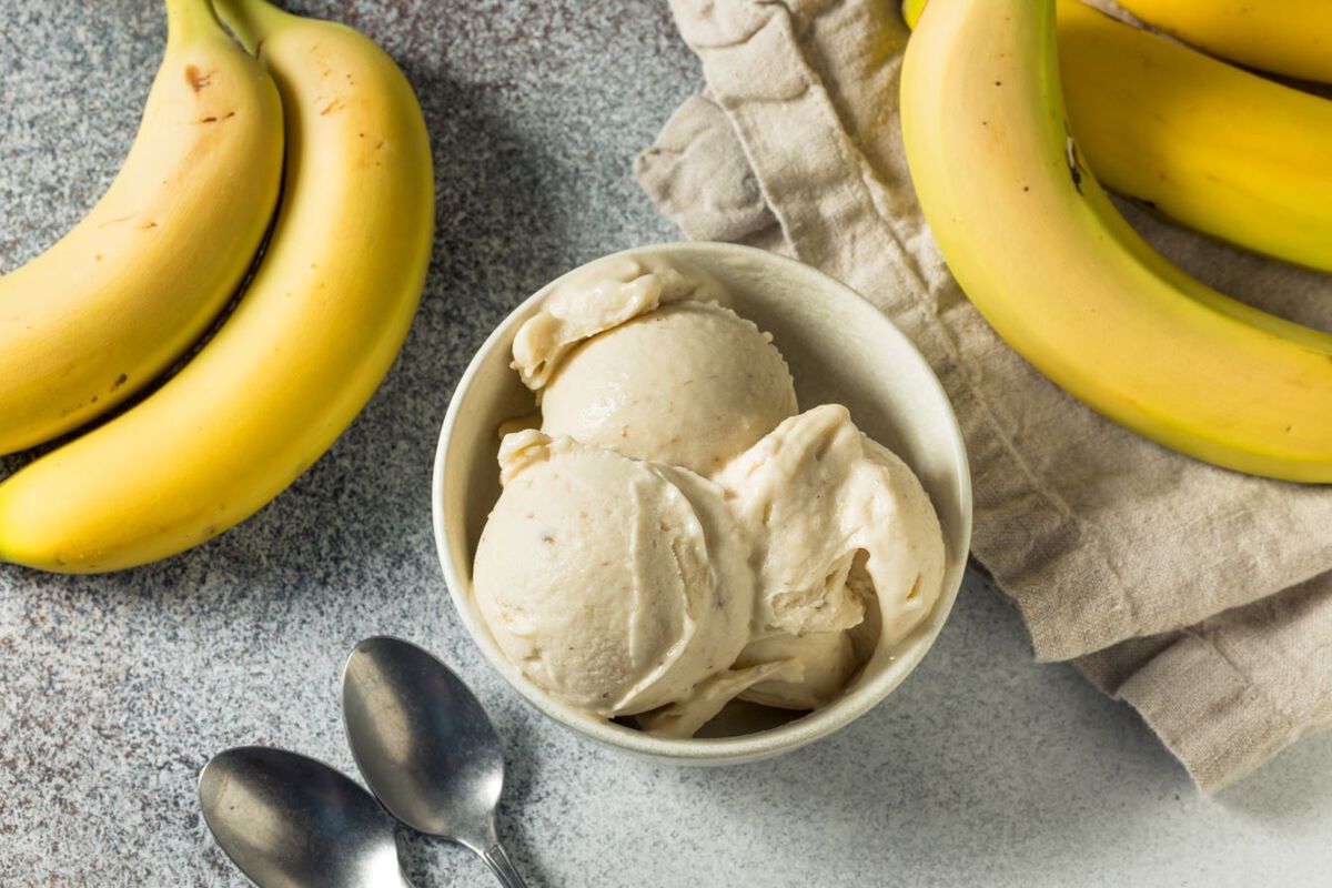BANANA CREAM PIE ICE CREAM