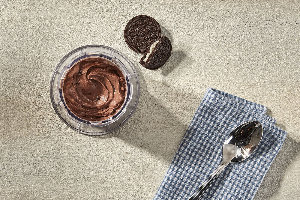 CHOCOLATE COOKIES AND CREAM ICE CREAM