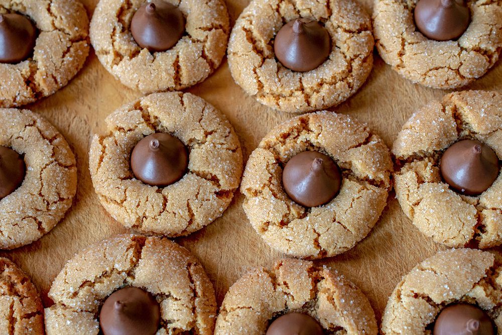 PEANUT BUTTER BLOSSOMS