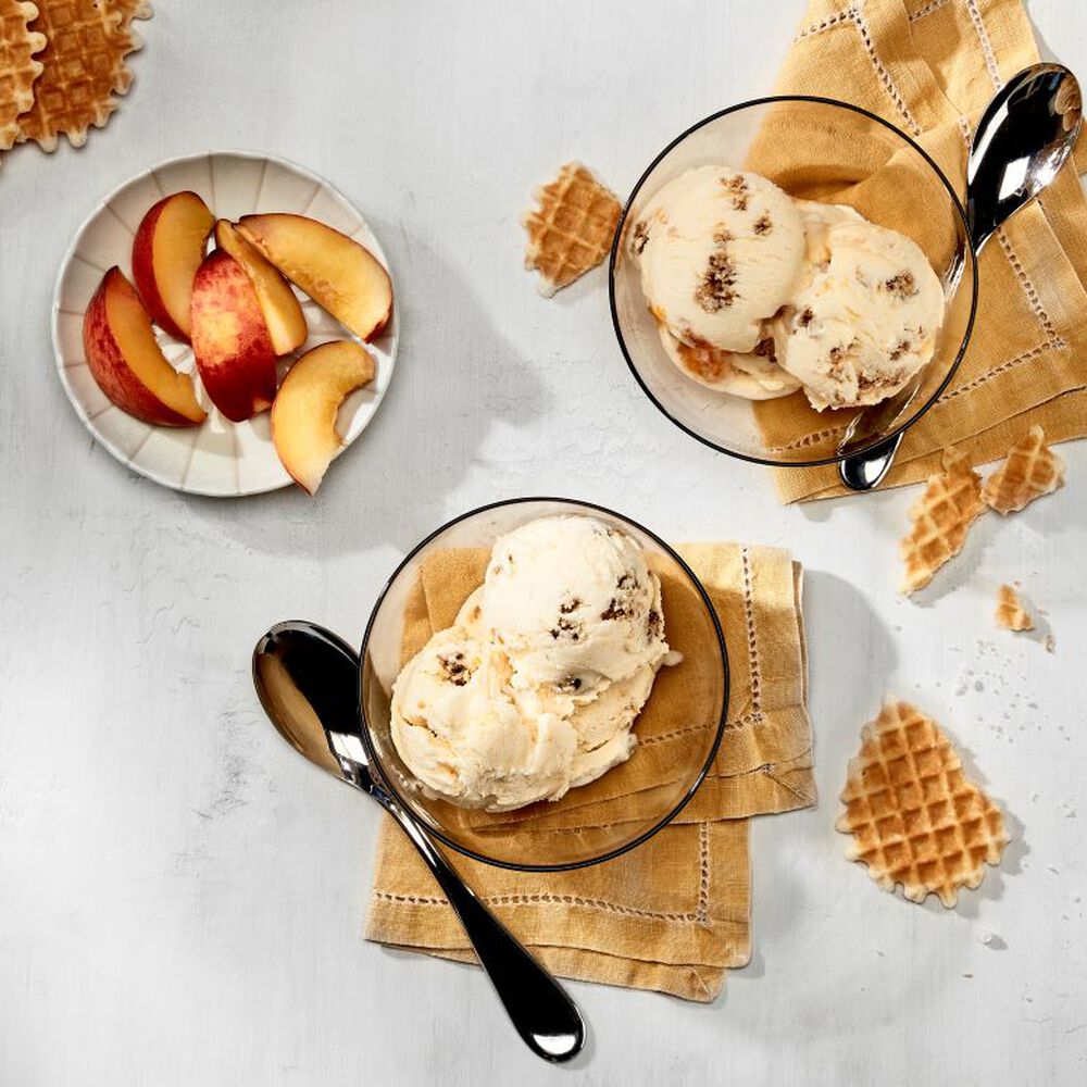 PEACHES AND CINNAMON STREUSEL OAT MILK ICE CREAM