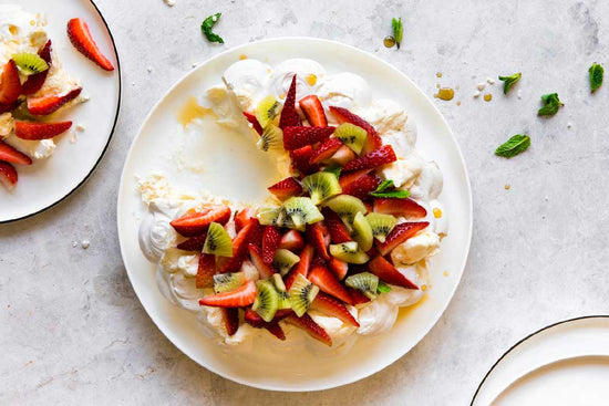 CLASSIC SUMMER PAVLOVA