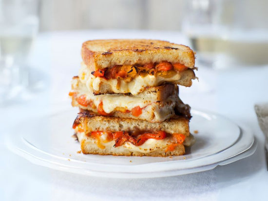 ROASTED CAPSICUM & GRILLED CHEESE SANDWICH