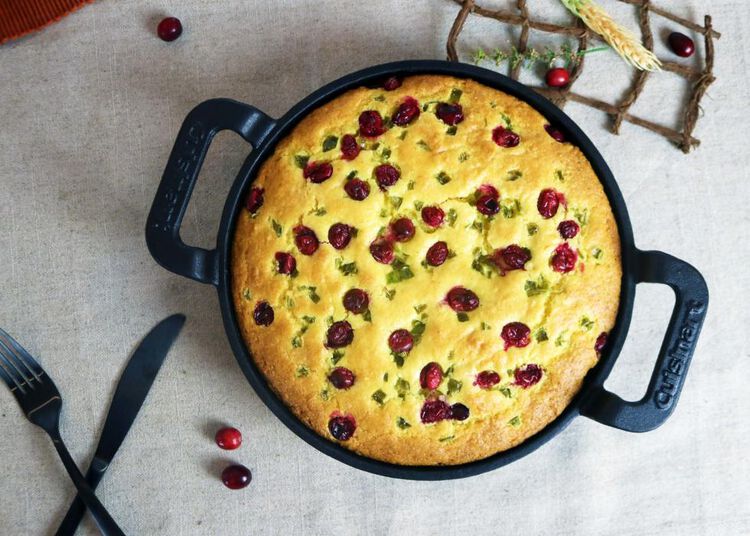 SAVORY CORNBREAD WITH JALAPEñO AND CRANBERRIES